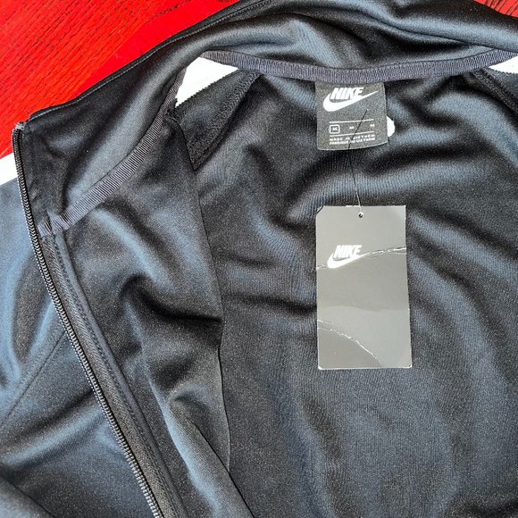 Nike Men’s Size Medium Swoosh Poly Knit Track Jacket - NWT - Picture 2 of 9
